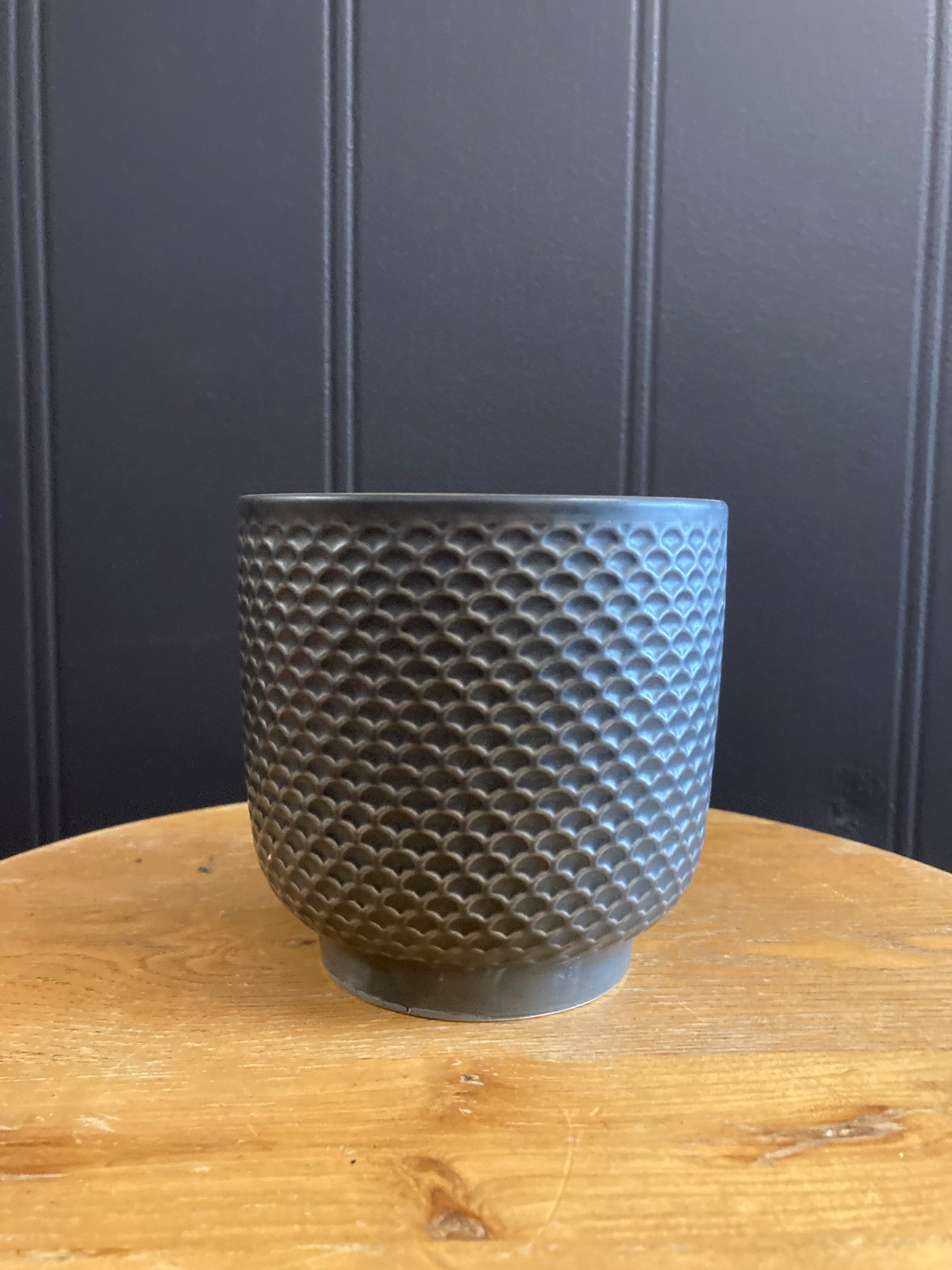 Small Pot - Black Scale Pattern