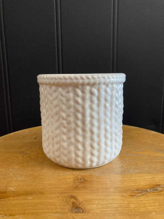 Small Pot - Embossed Cable Knit Pattern White