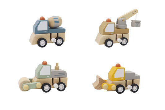 WOODEN WIND UP CONSTRUCTION TRUCK
